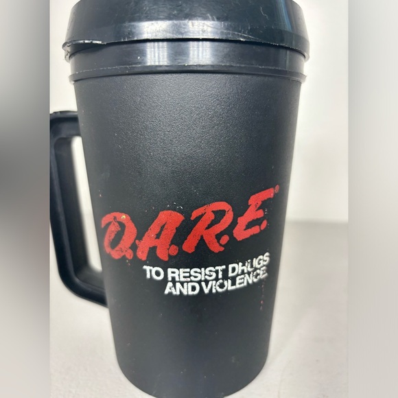 Vintage DARE Insulated Cup Mug - Picture 3 of 8